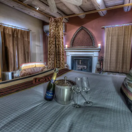 At Vanessie Inn 4*