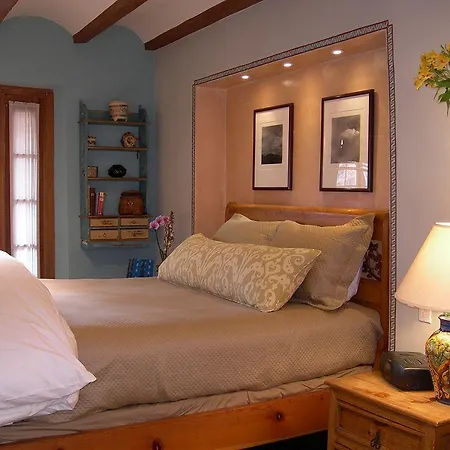 Inn At Vanessie