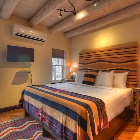At Vanessie 4* Santa Fe
