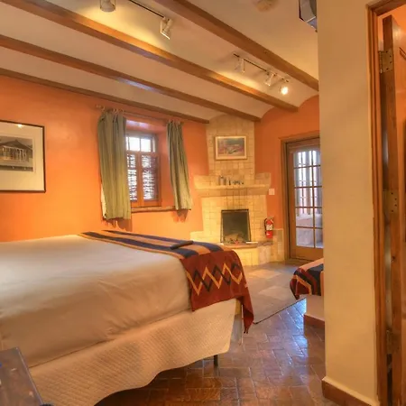 Inn At Vanessie Santa Fe