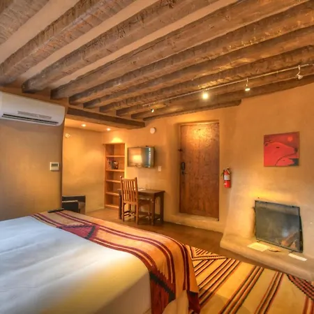 At Vanessie Inn 4*