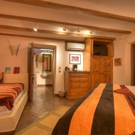 Inn At Vanessie Santa Fe
